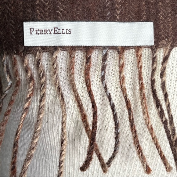 Perry Ellis 100% Wool Unisex Striped Scarf with Fringe EUC - Picture 3 of 6